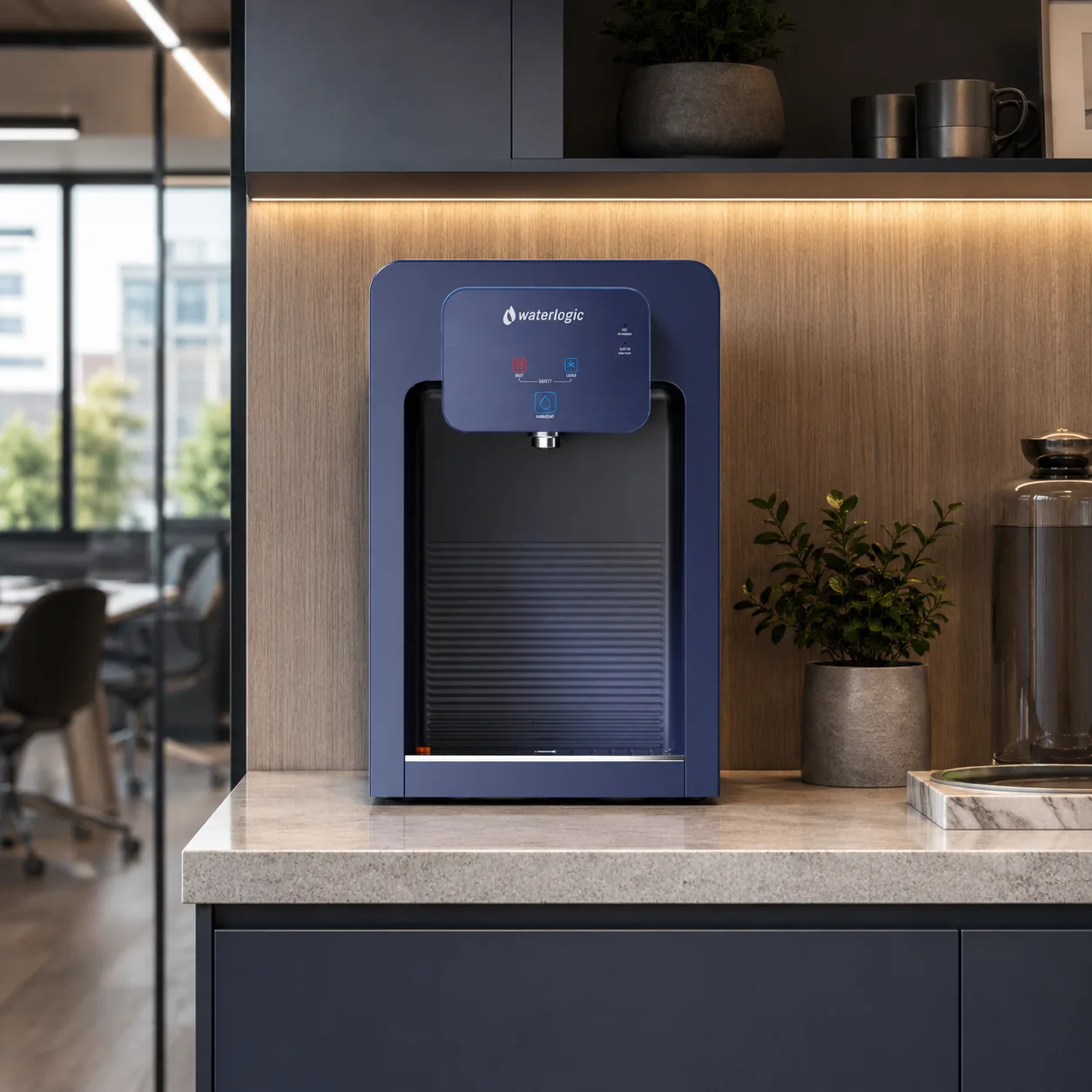 Dispensador Waterlogic WL50ROCT azul sobre encimera de cocina corporativa con paneles de madera